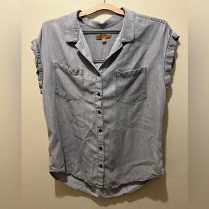 JACHS Girlfriend Gray Button-Down Top – Size Medium 🤍✨